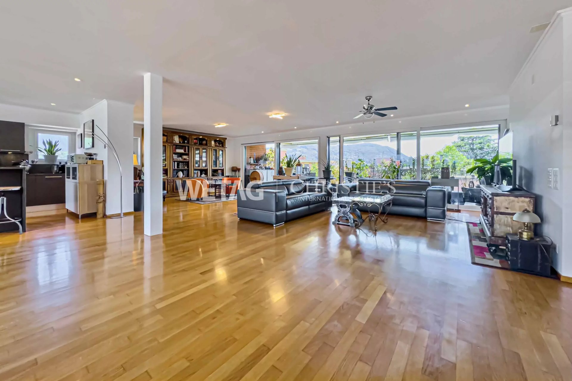 3 Bedroom Apartment/Flat's Image 4