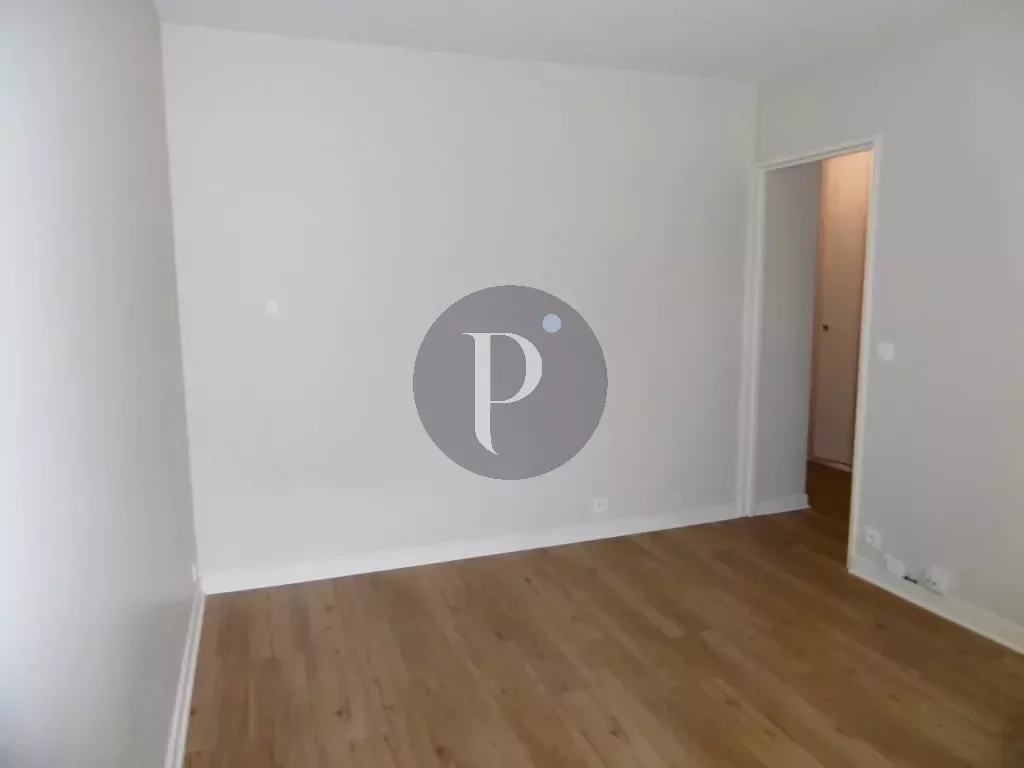 location-appartement-1-piece-chatenay-malabry-83867127