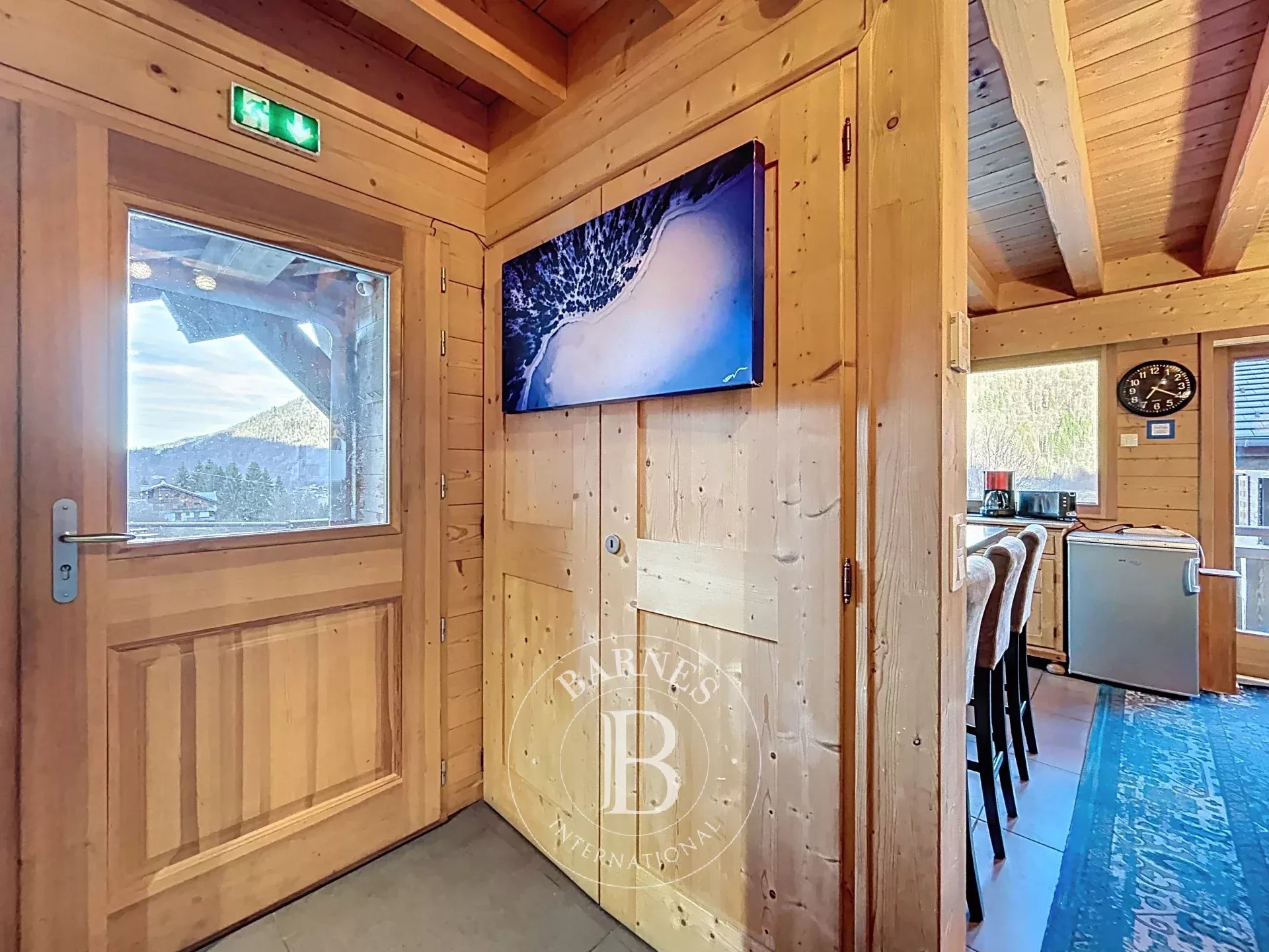 Photo of Morzine – Contemporary Chalet – 230 sqm – 7 Bedrooms – Mountain Views