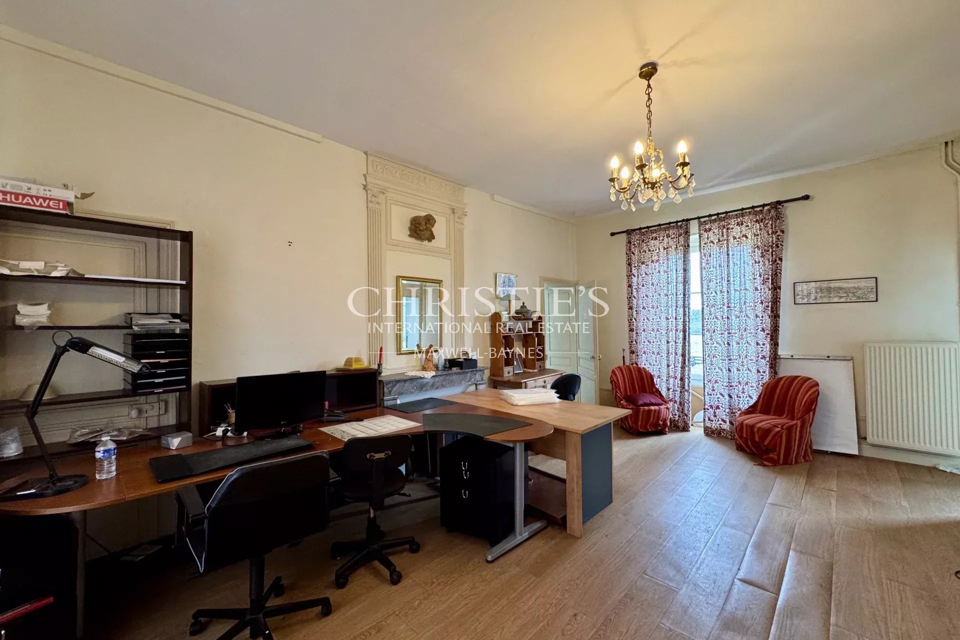10 Bedroom Chateau's Image 41