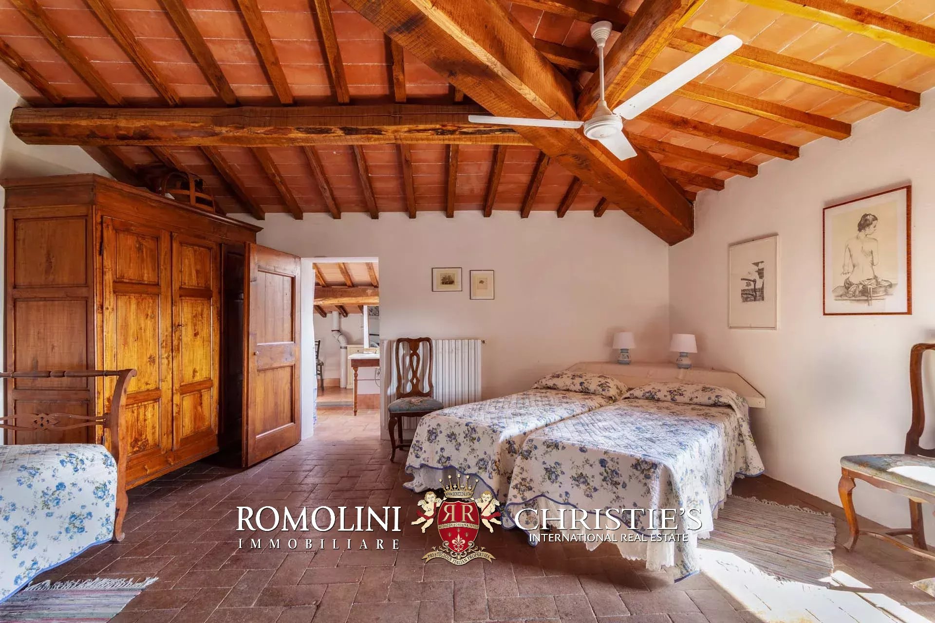 11 Bedroom Villa/Townhouse's Image 75