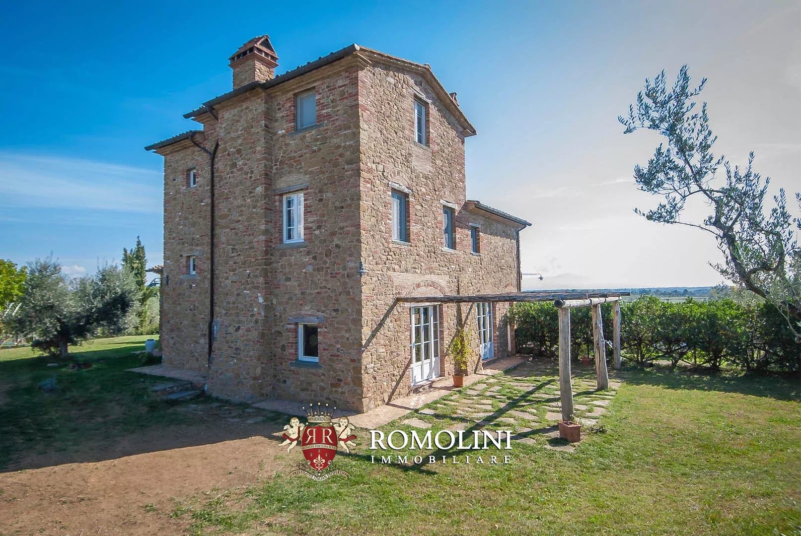 3 Bedroom Villa/Townhouse's Image 28