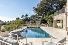 Luxury 6-Bedroom Family Villa in Mougins with Sea Views & Garden — photo 4 of 7