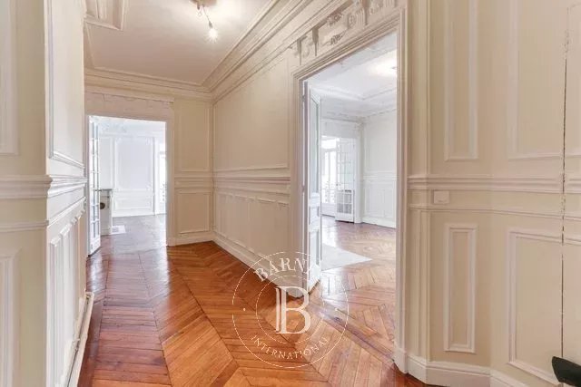 Daire Paris 8ème - picture 10