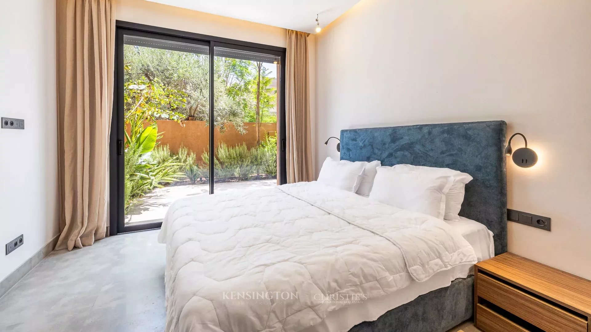 5 Bedroom Villa/Townhouse's Image 8