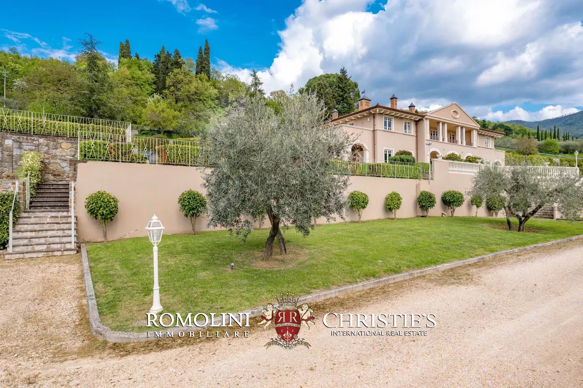 10 Bedroom Villa/Townhouse's Image 162