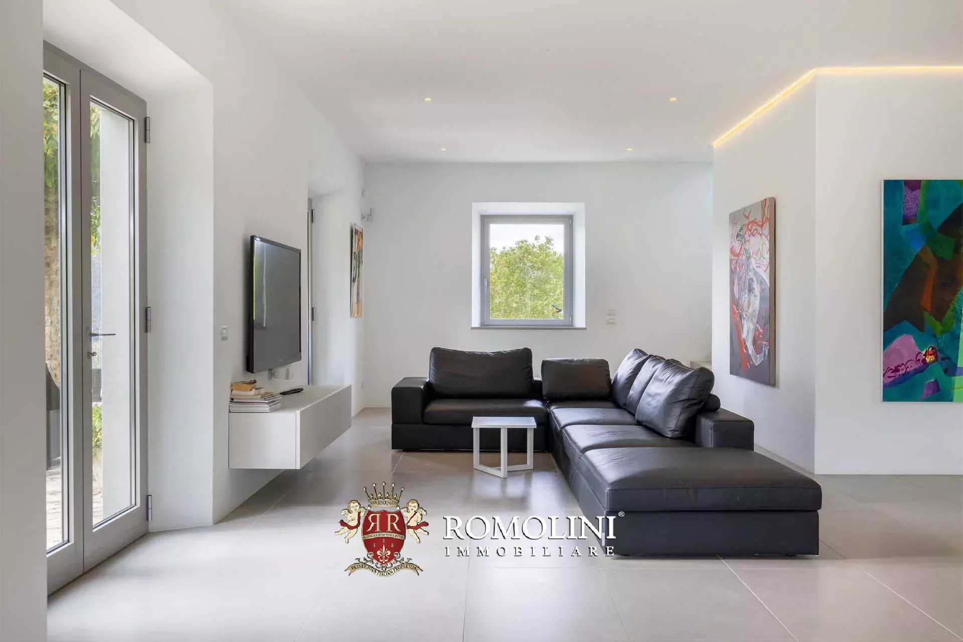 7 Bedroom Villa/Townhouse's Image 103