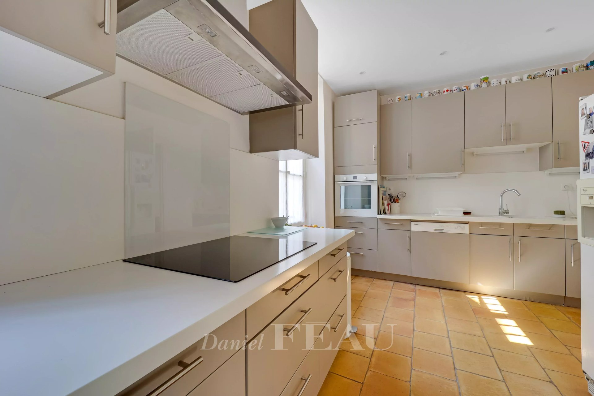 7 Bedroom Villa/Townhouse's Image 4