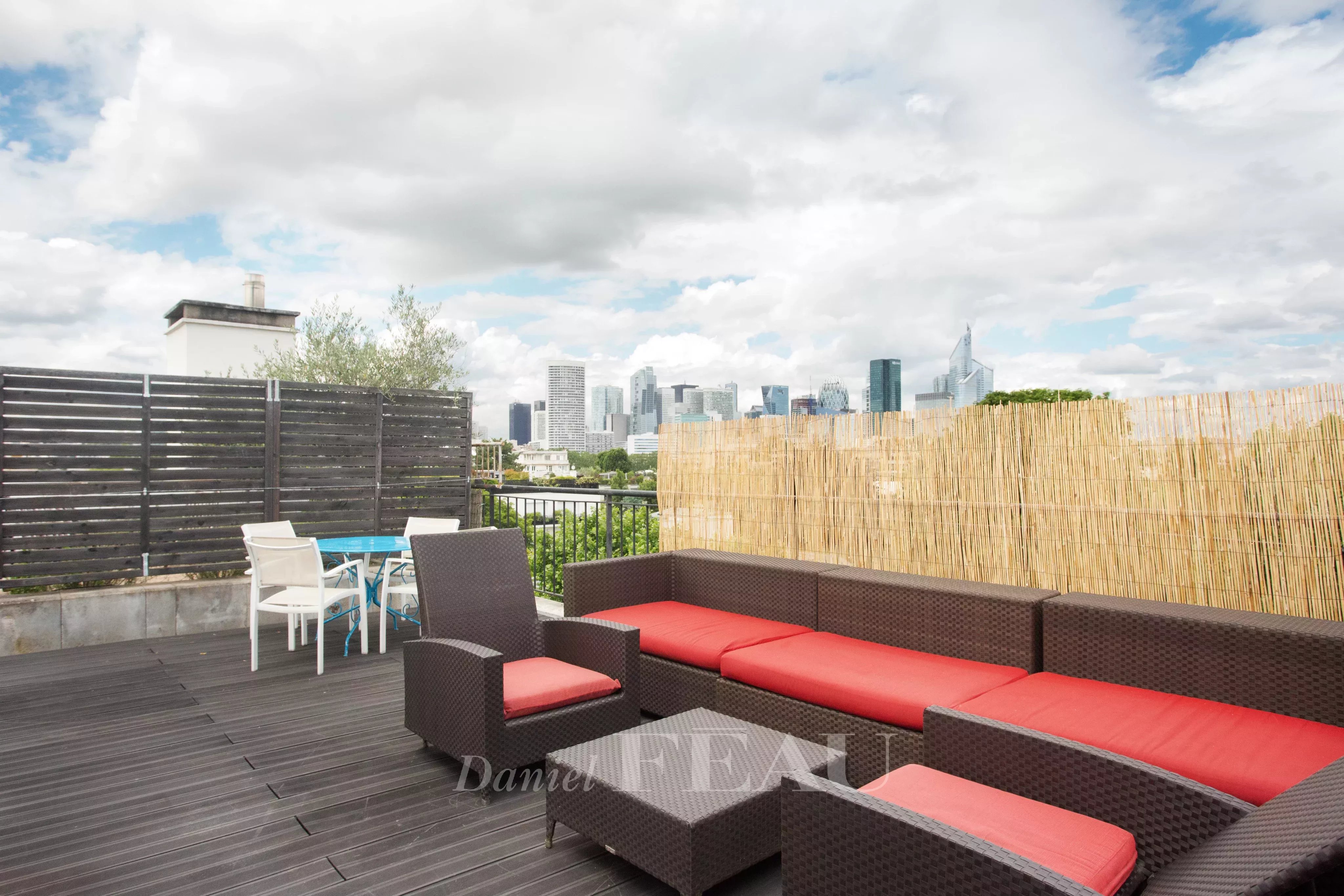 Rental Apartment Neuilly-sur-Seine