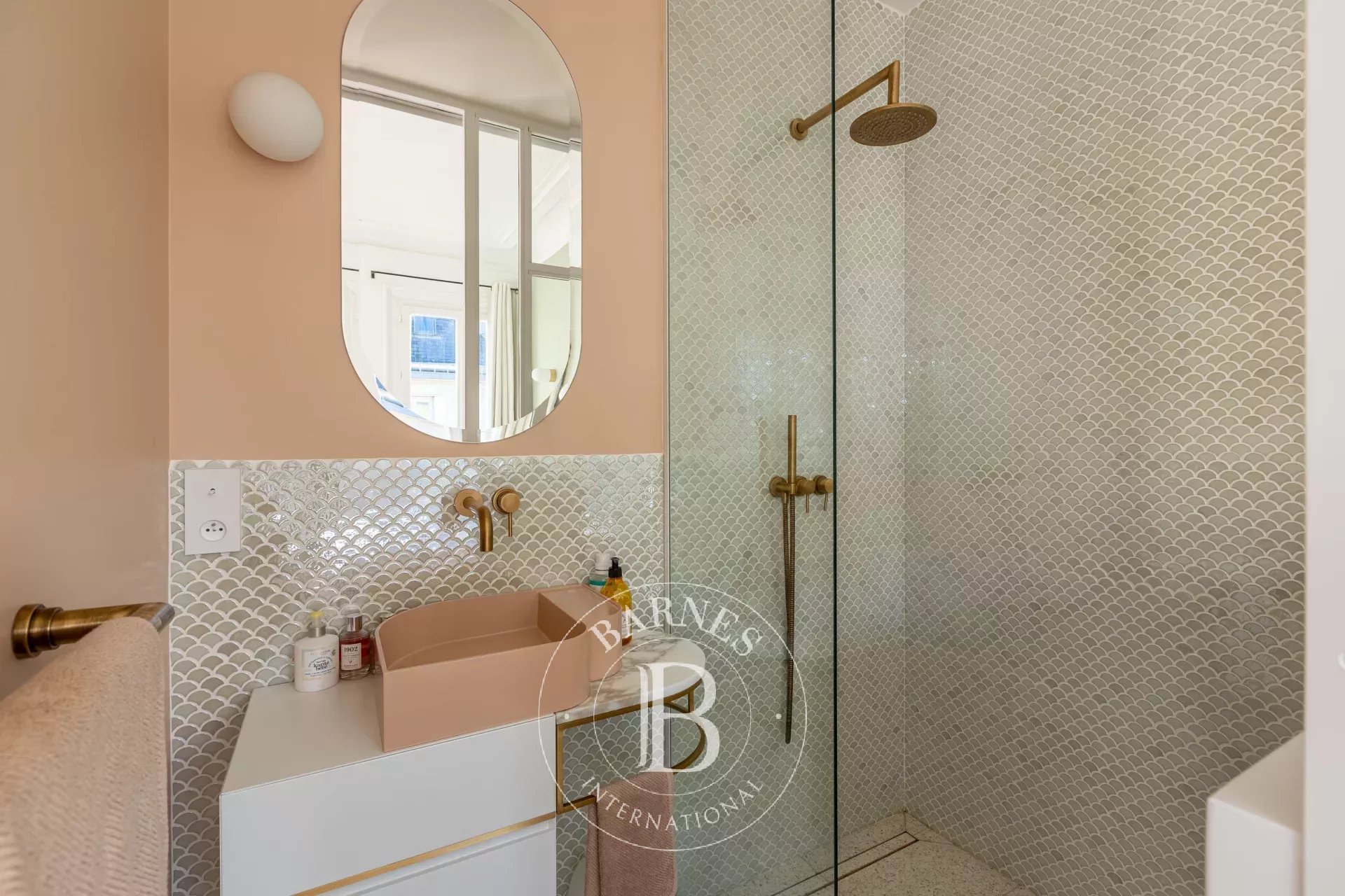 Daire Paris 8ème - picture 24