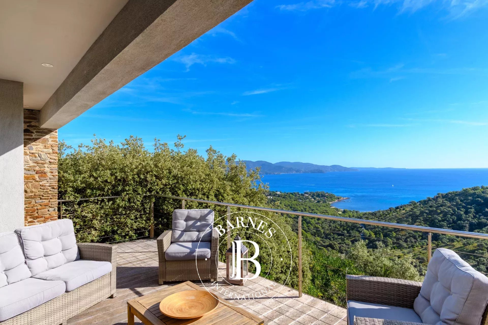 Villa Bormes-les-Mimosas  -  ref 86342647 (picture 1)