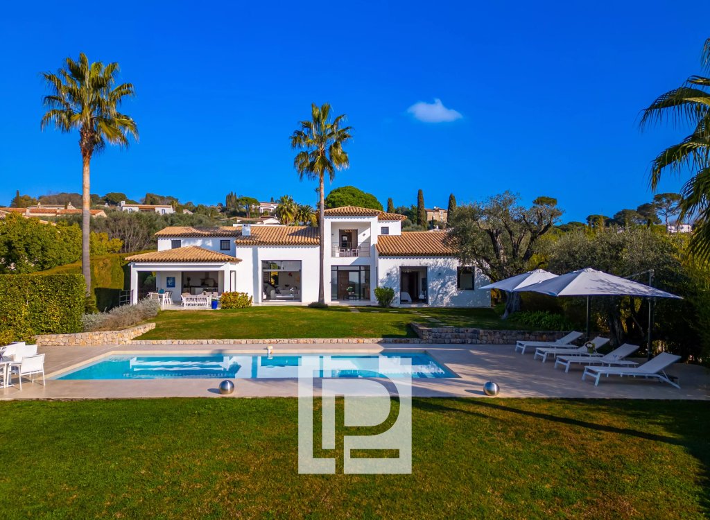 Villa for sale in Mougins — Contemporary Luxury Villa with Sea Views in Mougins | Family Estate