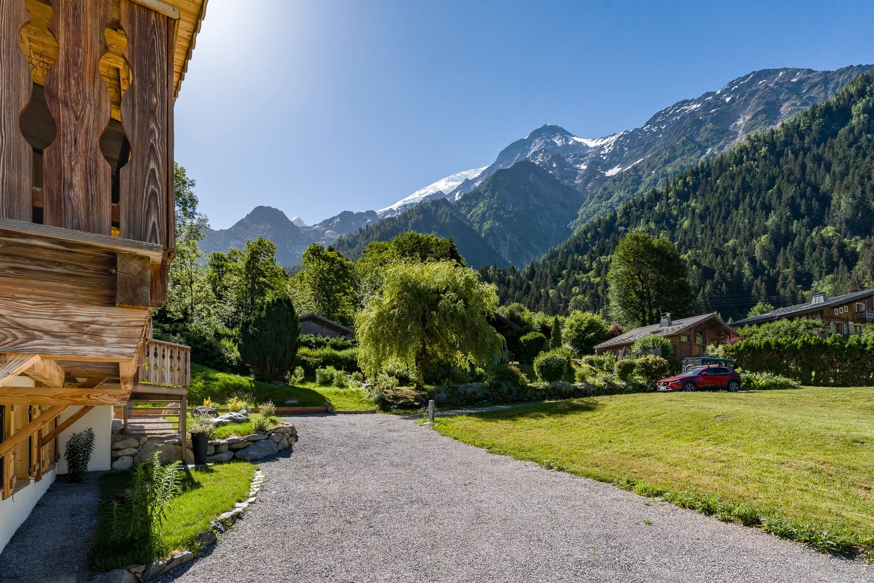 Photo of LES HOUCHES - Newly renovated 4-bedroom chalet
