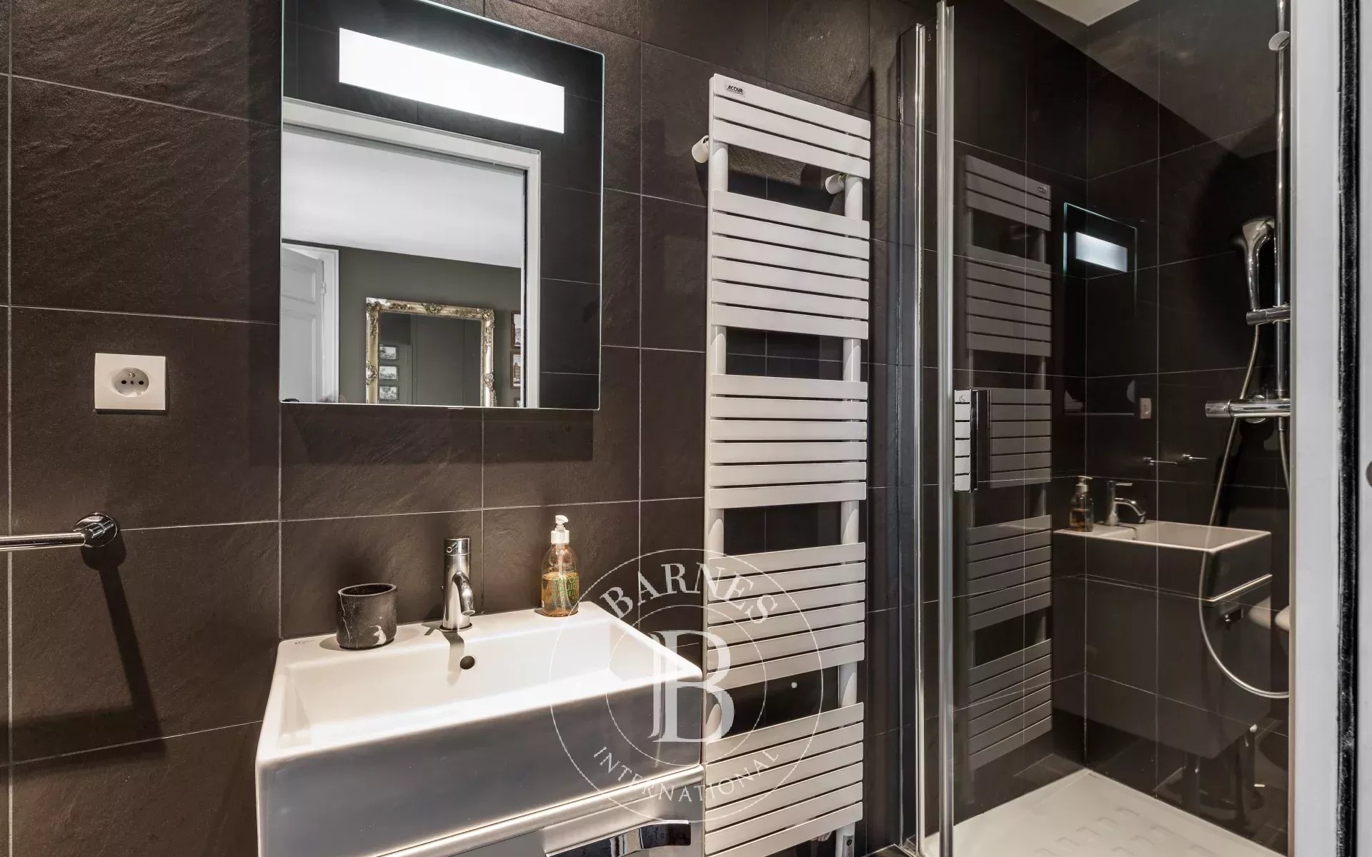 Daire Paris 9ème - picture 13