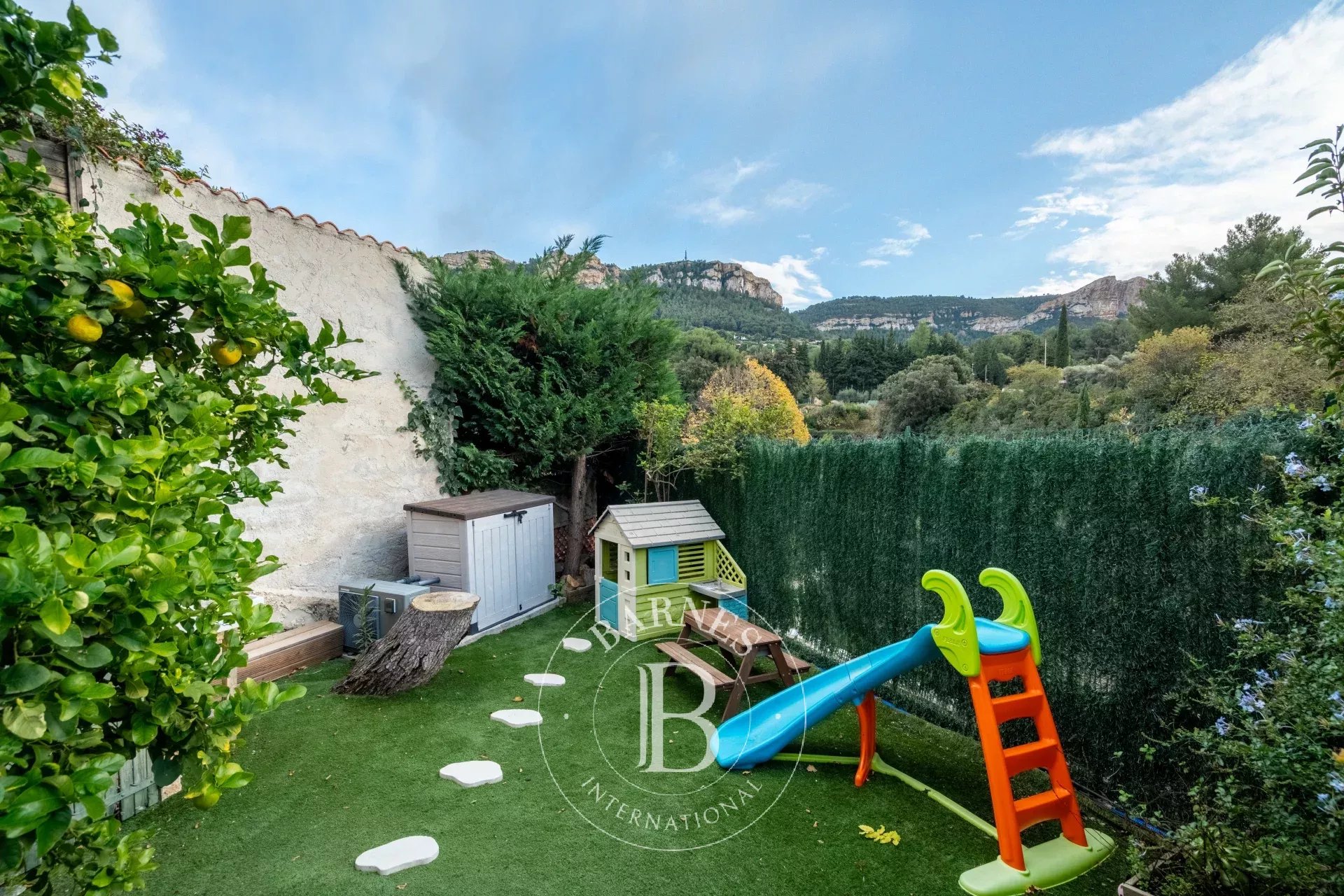 Ev Cassis - picture 19