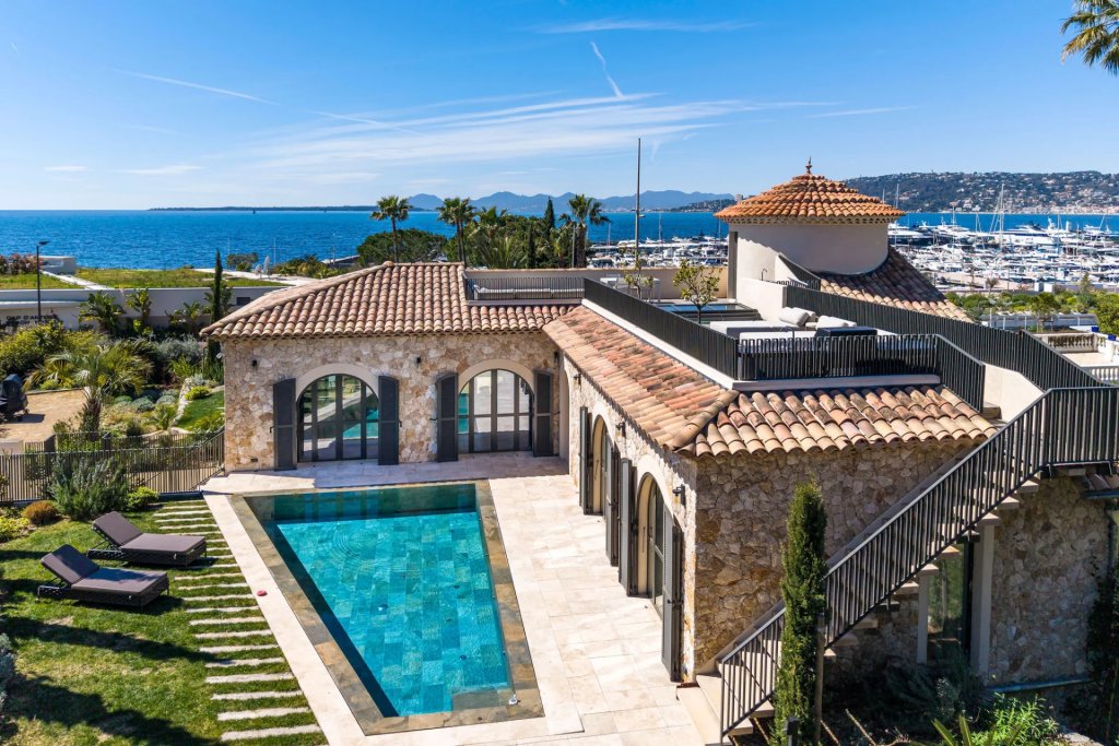 Villa for sale in Antibes — Seafront Luxury Villa in Cap d'Antibes | Exceptional Family Estate