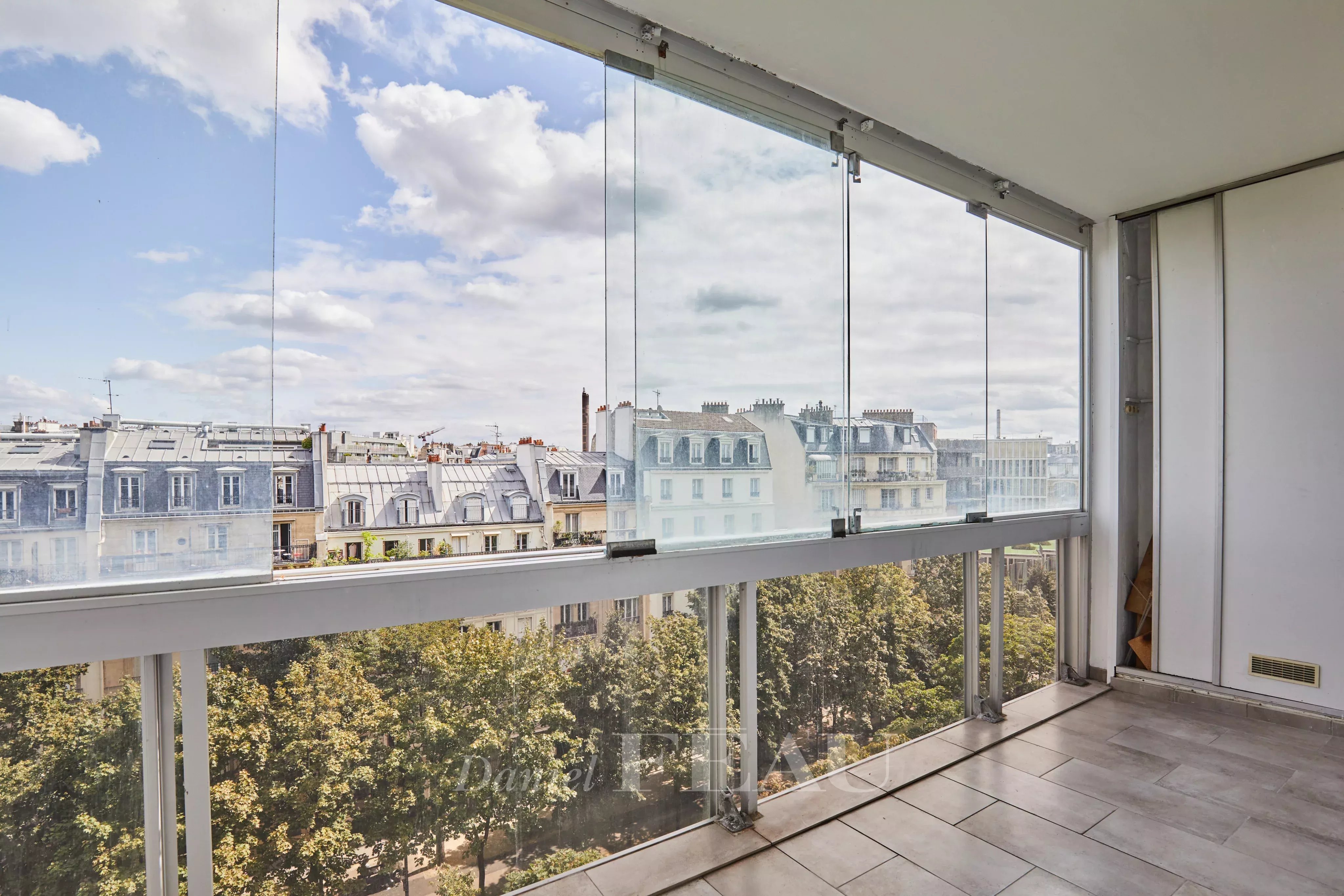 Sale Apartment Paris 14th