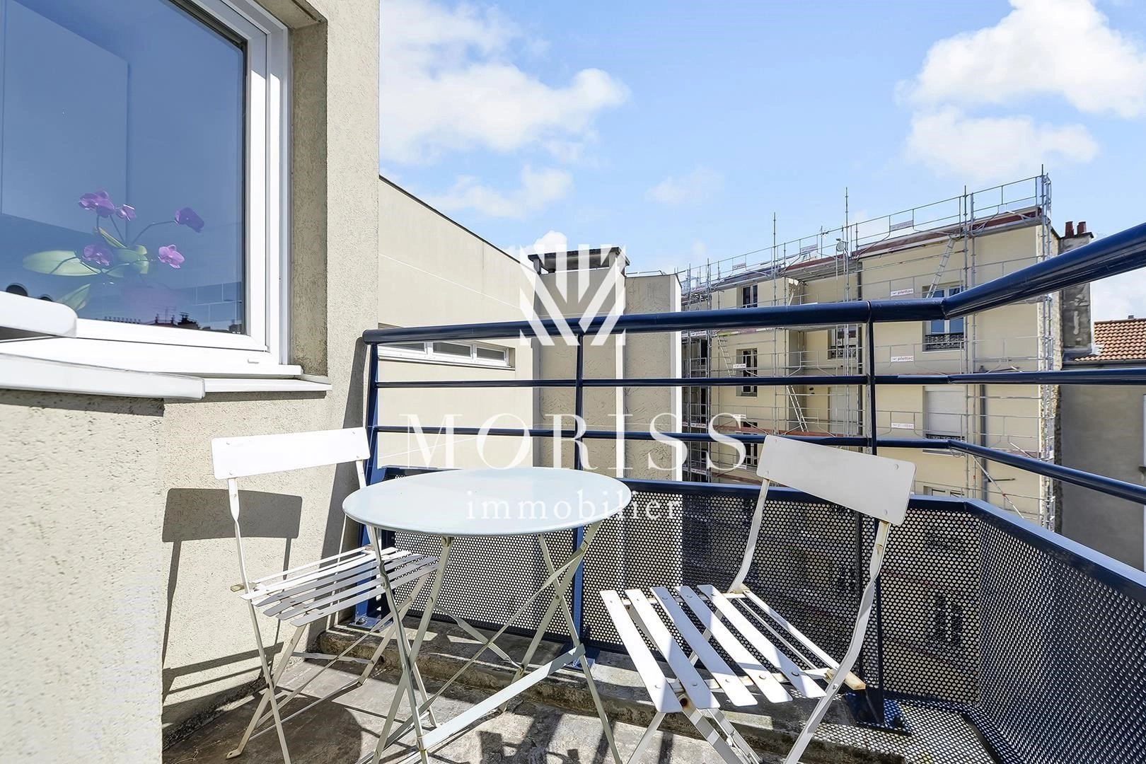 ALFORTVILLE APPARTEMENT DE 2 PIECES DE 51 M2 + 2,50 M2 DE TERRAS - Image Array