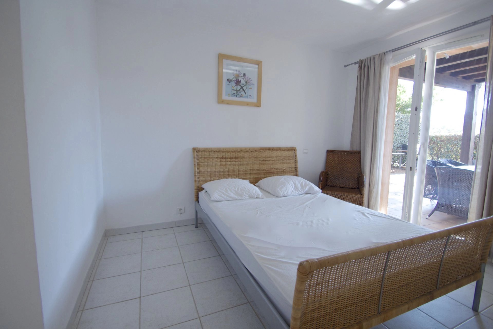 Roquebrune/s Argens, Villa -4 bedrooms -90m2- in luxury domaine, with pool & tennis
