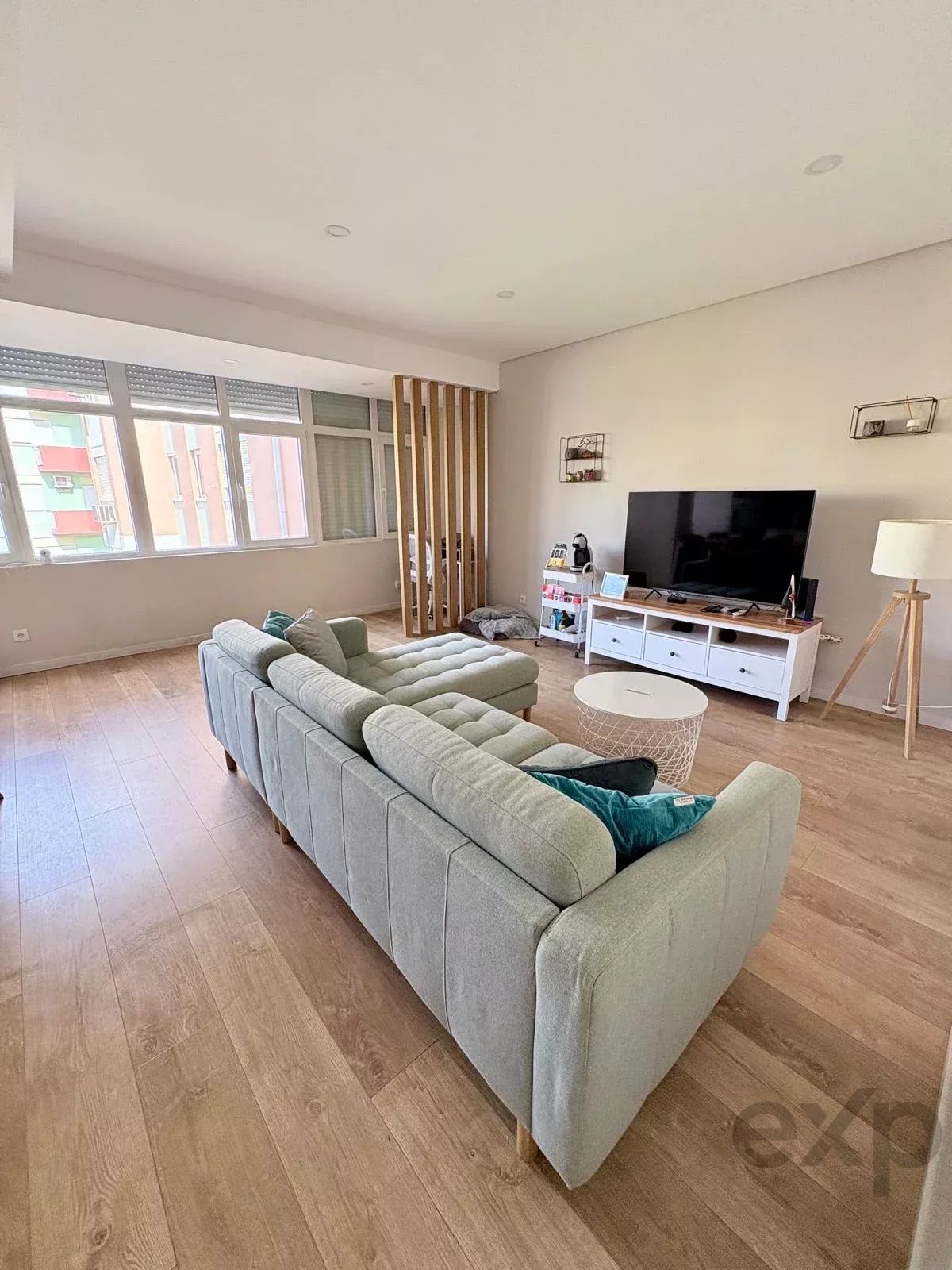 Modern 2-Bedroom Apartment in S. Julião, Portugal 87021716 image 1