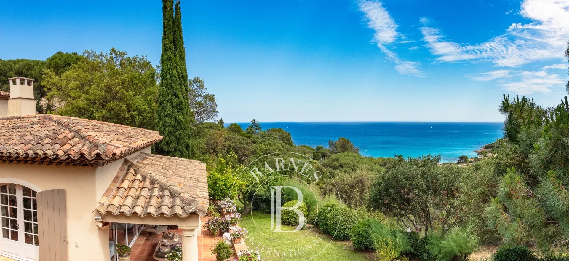 RAMATUELLE - L'ESCALET - PROPERTY WITH SEA VIEW
