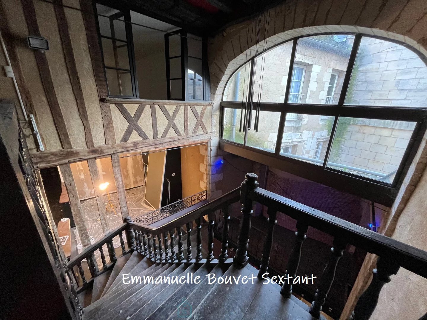 Bergerac centre-historique, immeuble à usage commercial permettant des projets divers