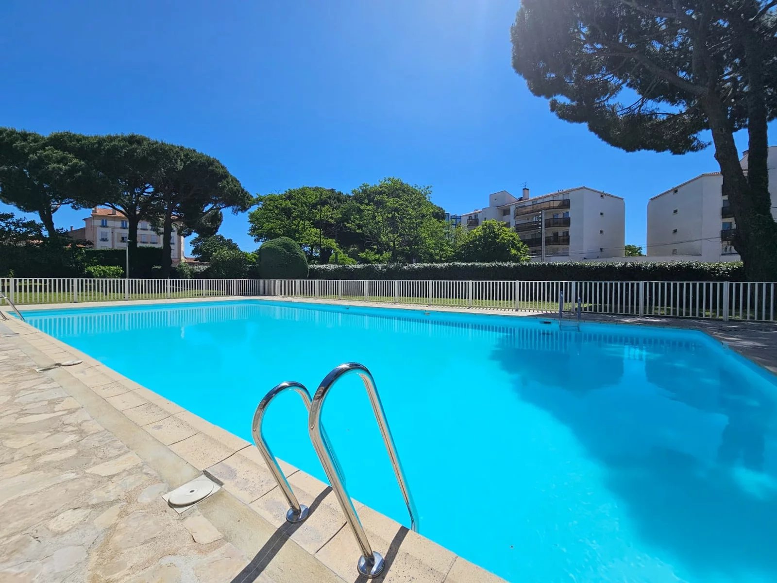 Sale Apartment - Saint-Raphaël