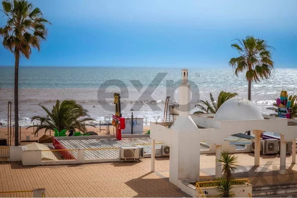 Modern 2-Bedroom Beachfront Apartment in Quarteira 85948404 image 40
