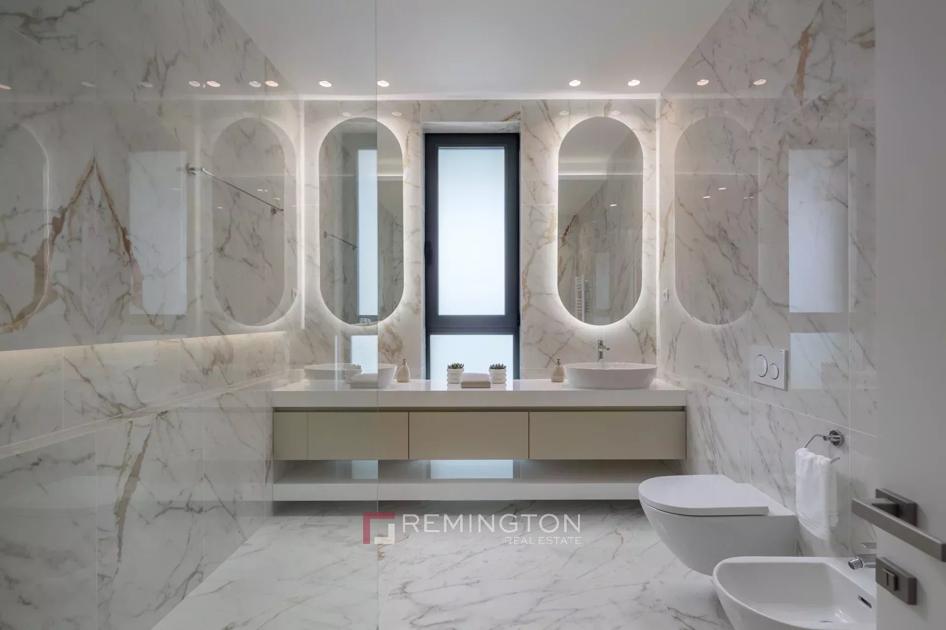 5 Bedroom Villa/Townhouse's Image 17