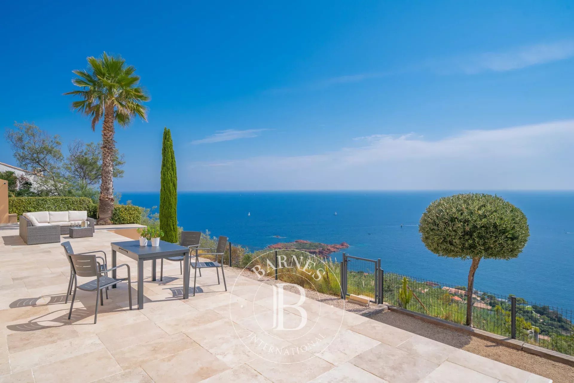 Villa Saint-Raphaël - picture 10