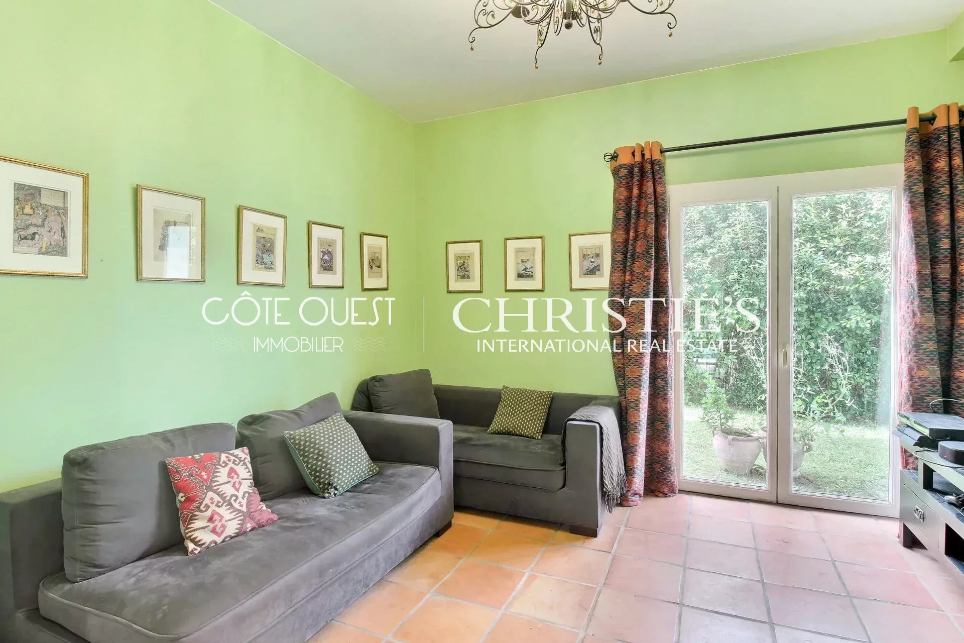 4 Bedroom Villa/Townhouse's Image 6