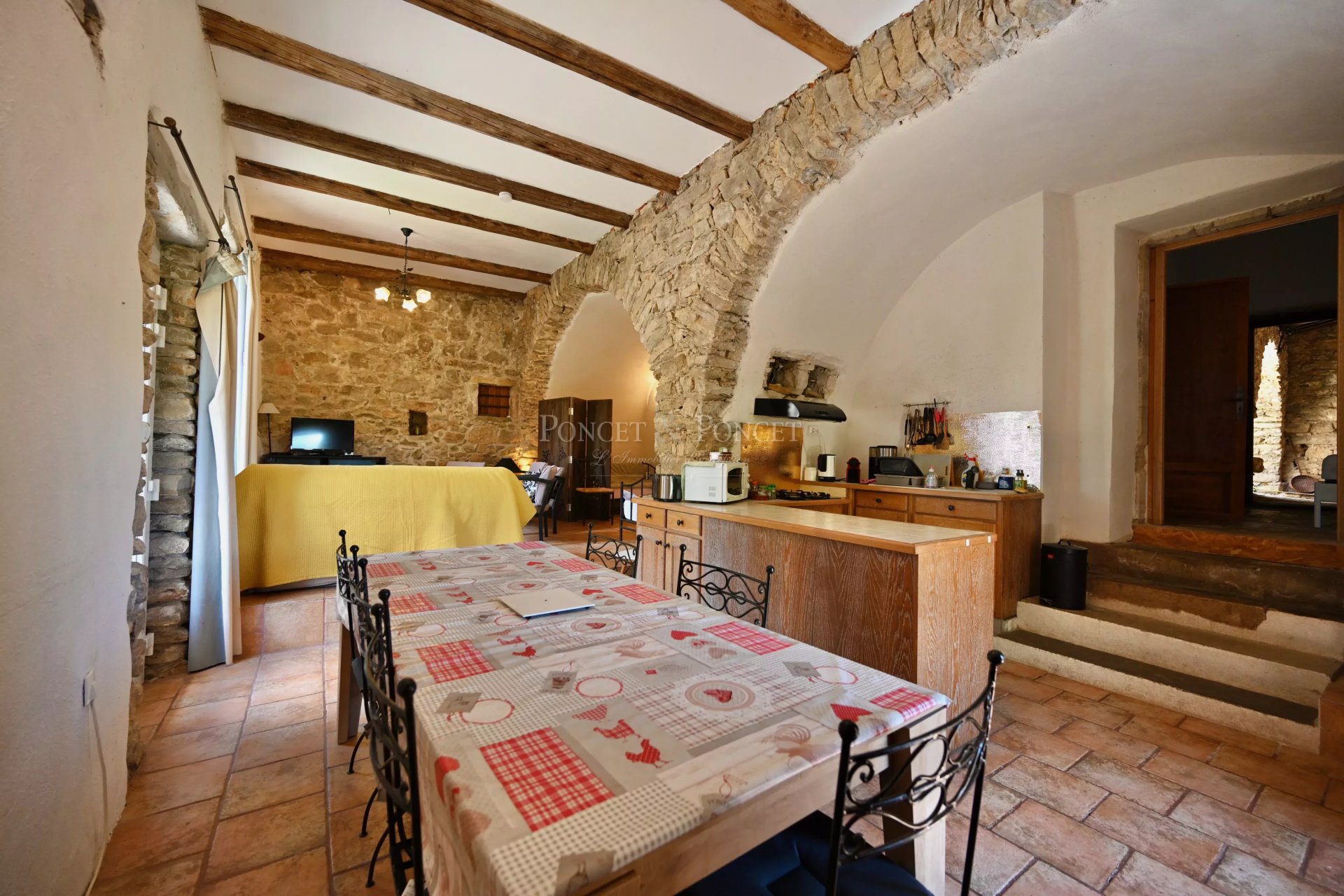 10 Bedroom Villa/Townhouse's Image 11