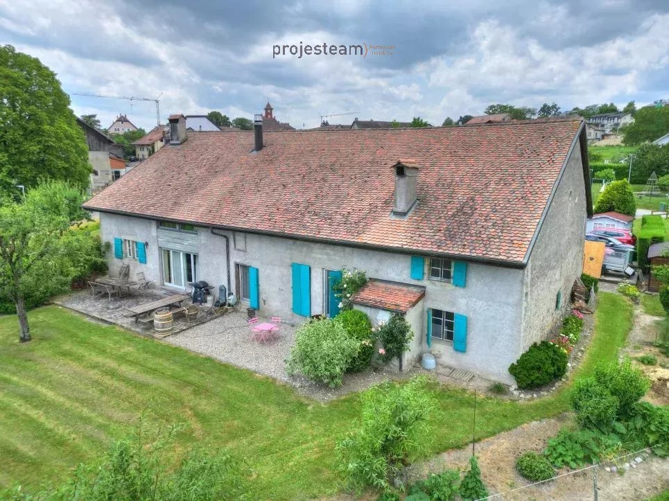 8 pièces — Echichens — Echichens