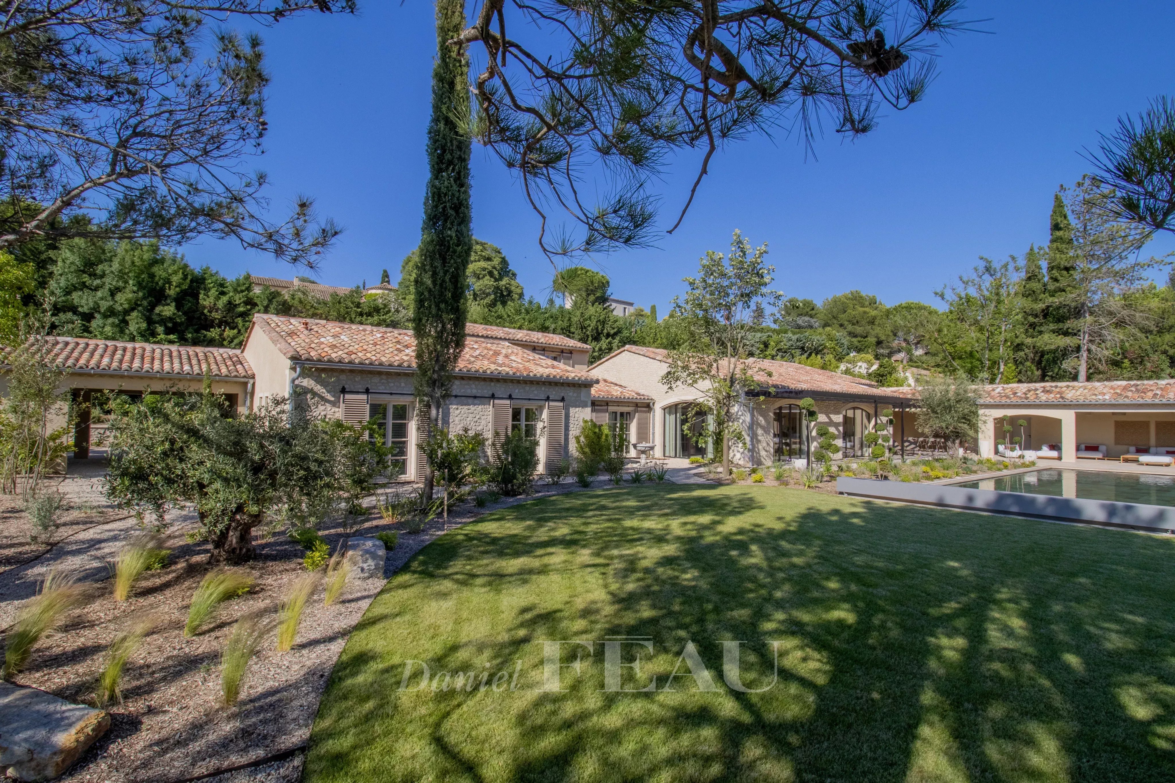 Maussane-les-Alpilles - Maison en pierre entièrement rénovée