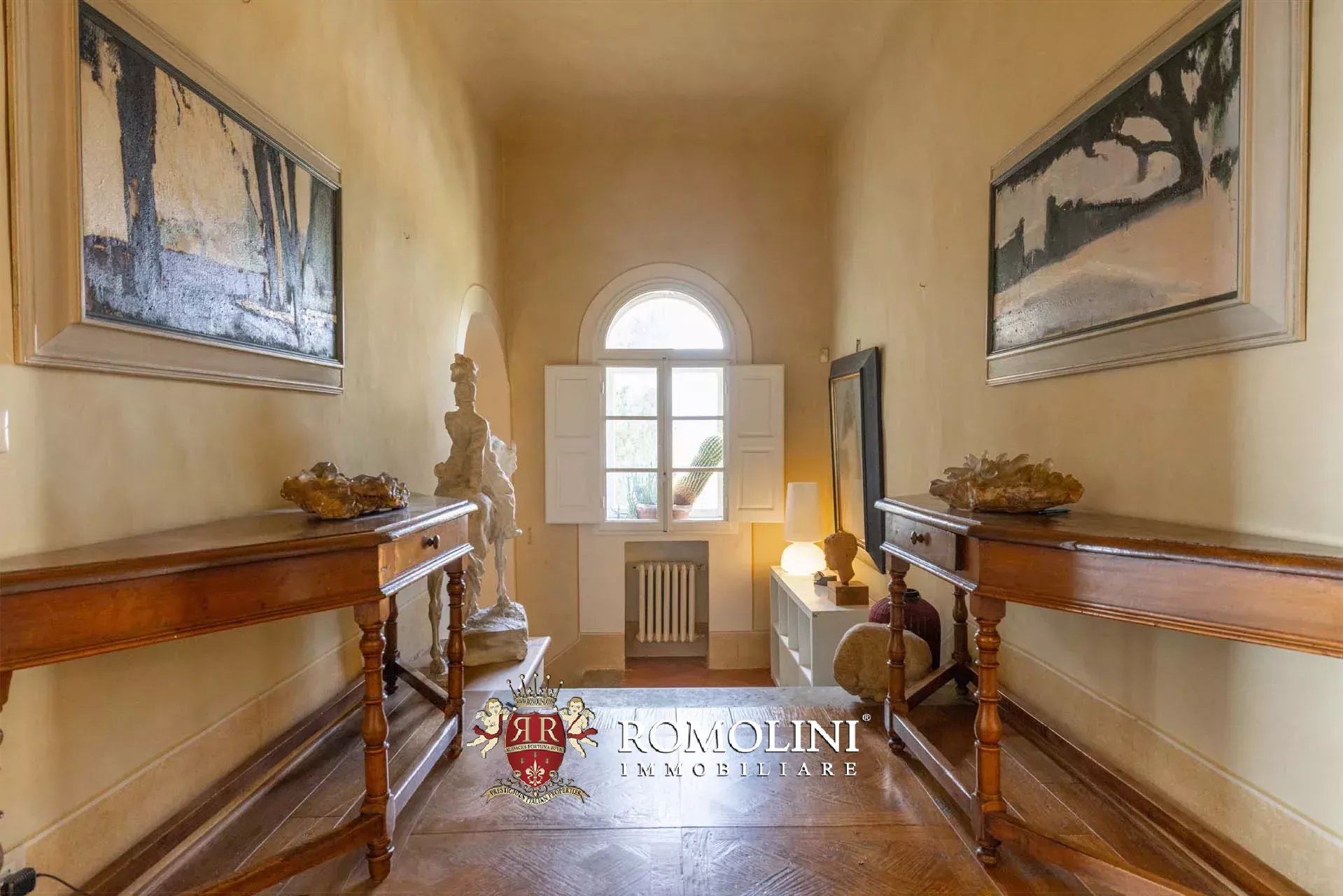 7 Bedroom Villa/Townhouse's Image 31