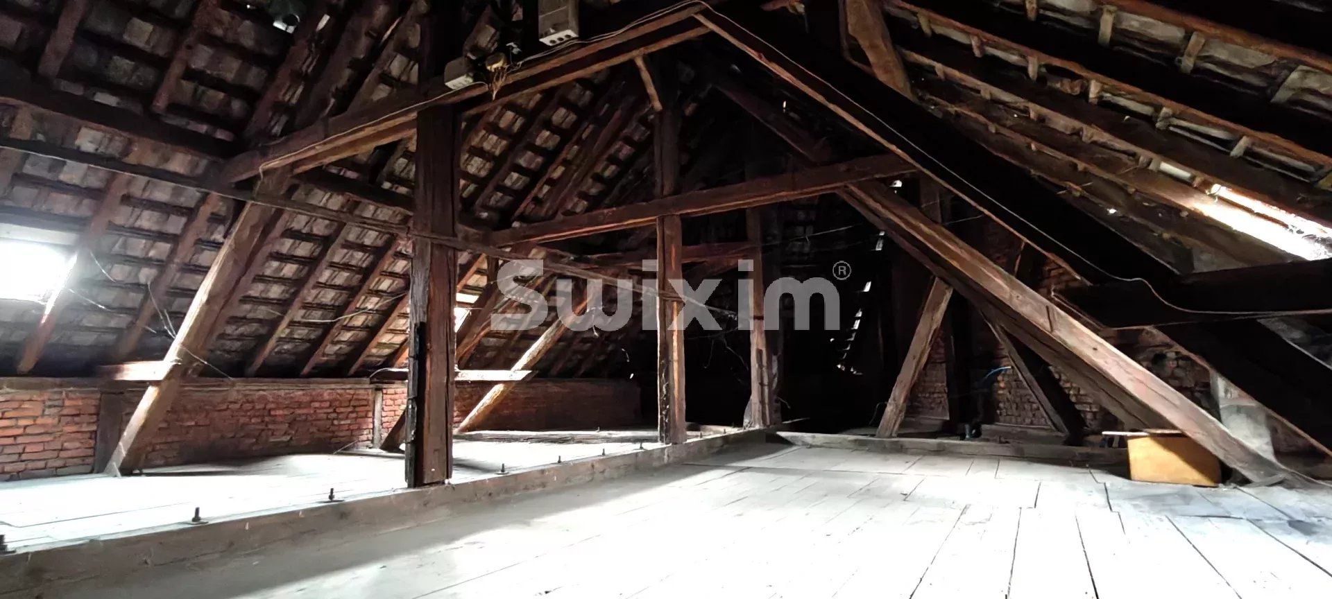 Agence immobilière de SWISS PLAN SAS