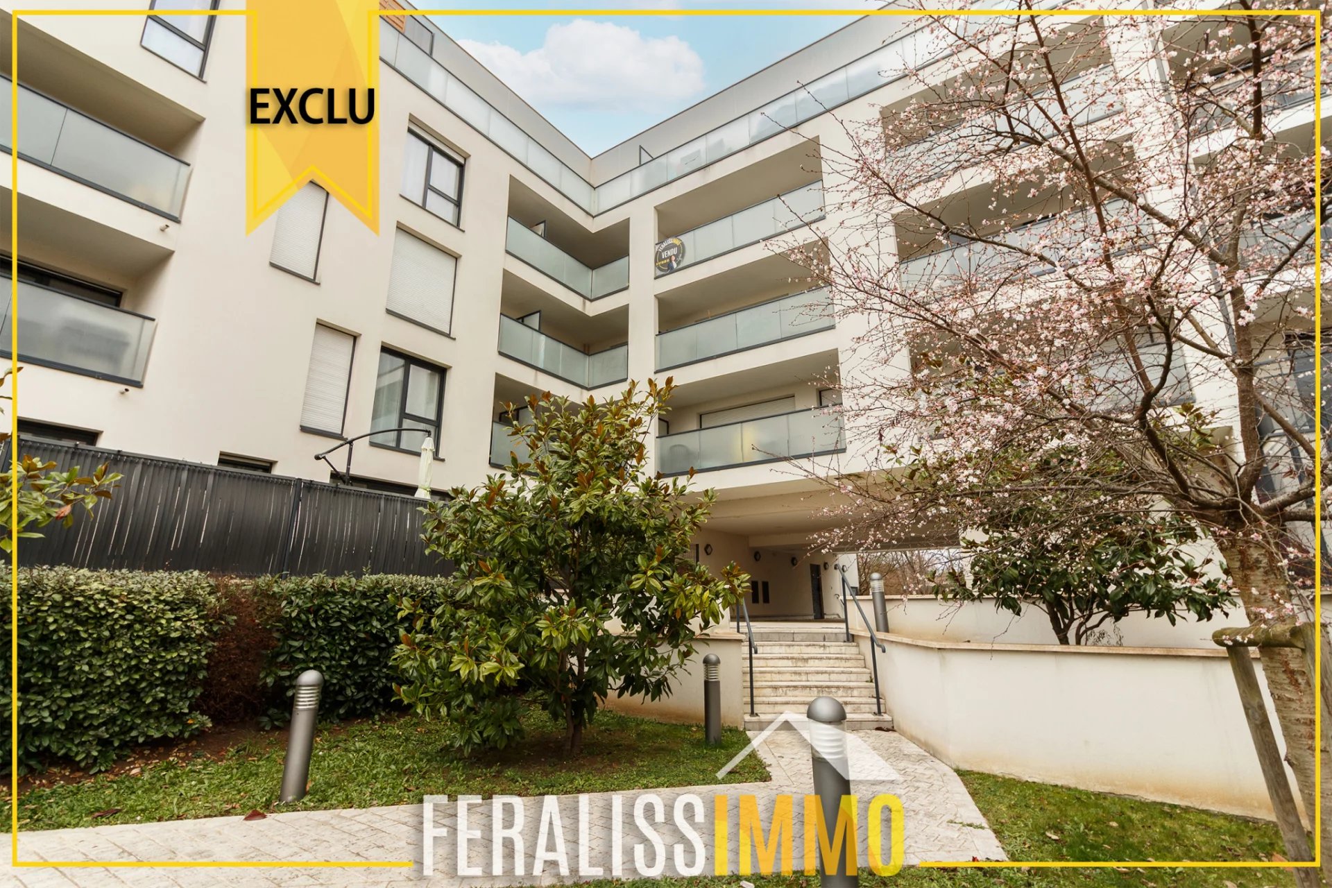 Impeccable appartement F2 au coeur de ville !