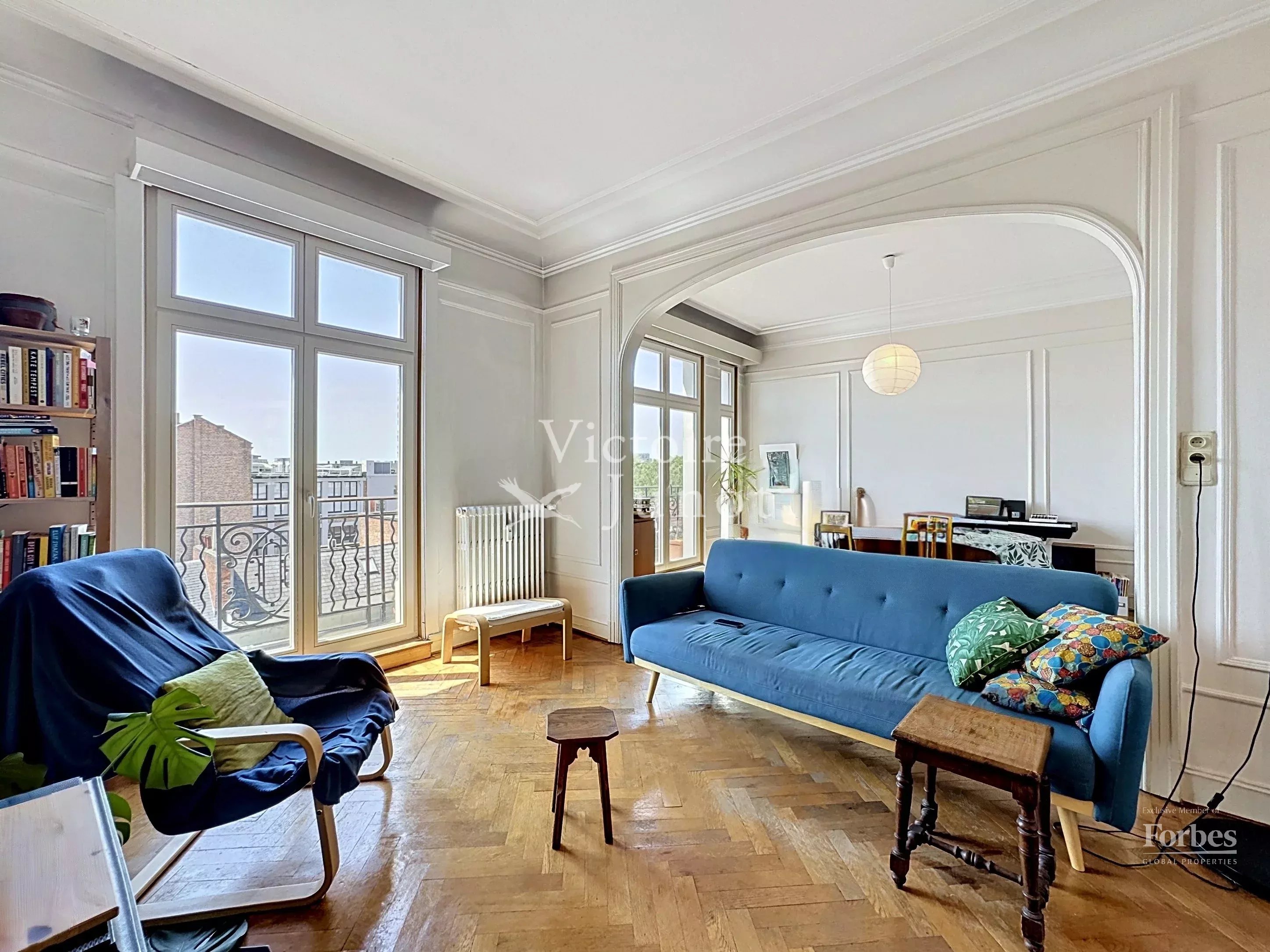 87072037