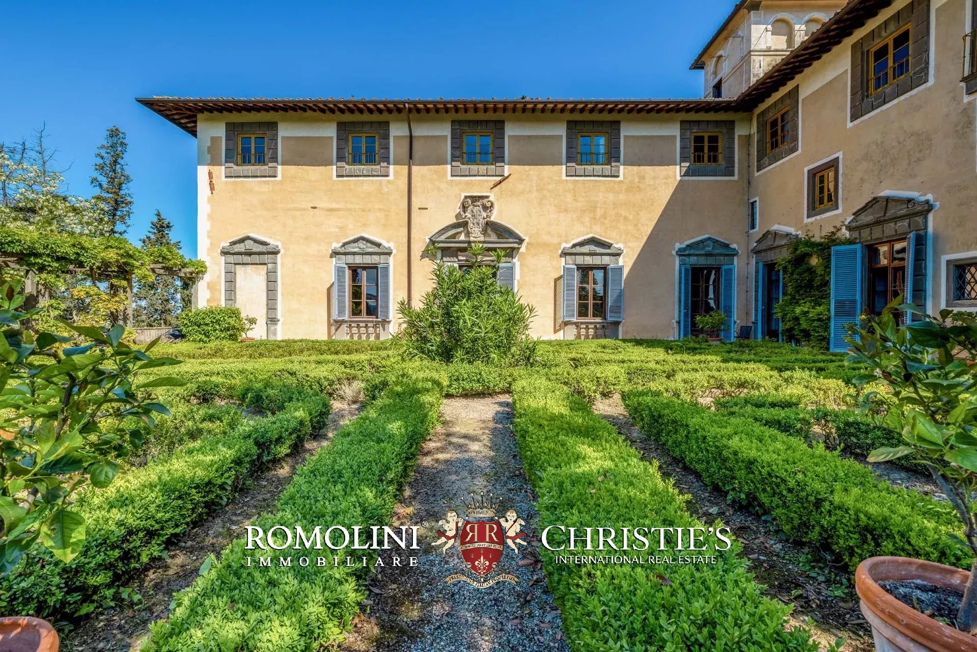 71 Bedroom Chateau's Image 4
