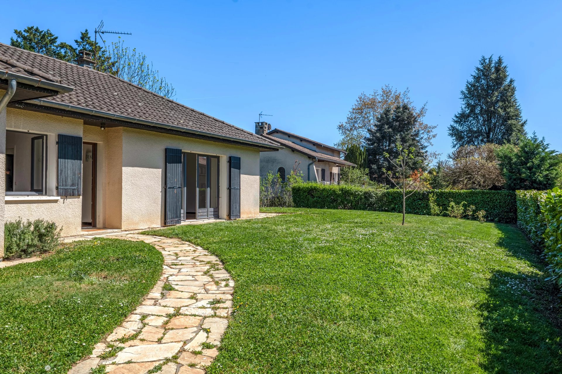 Villa 5 Chambres - Dardilly le Bas