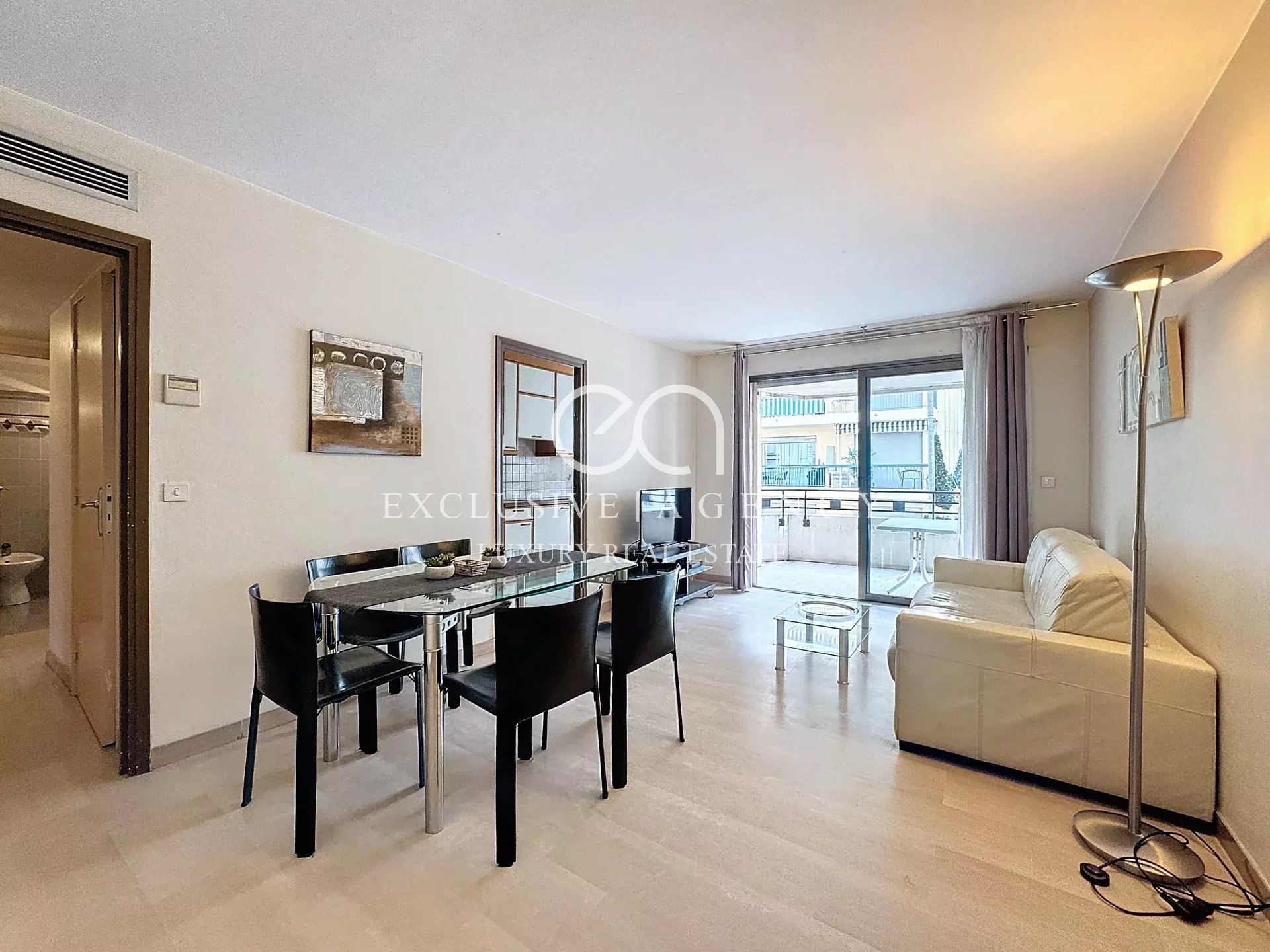 CANNES CENTRE 3-ROOM 60M² WITH TERRACE