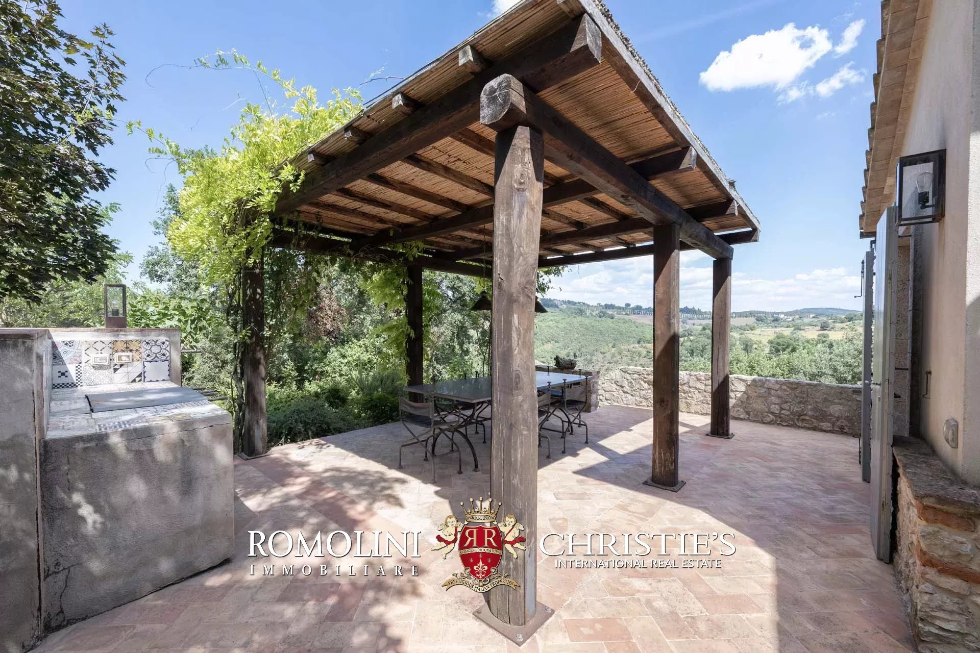 4 Bedroom Villa/Townhouse's Image 14