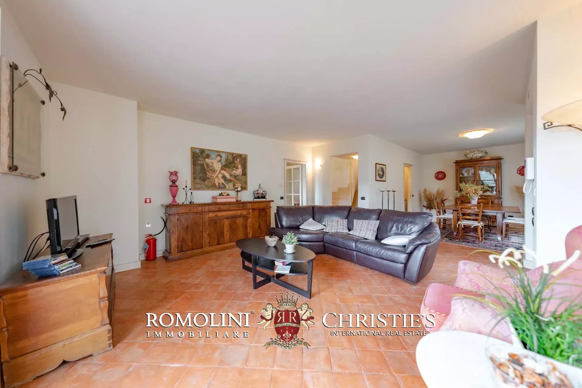 10 Bedroom Villa/Townhouse's Image 88