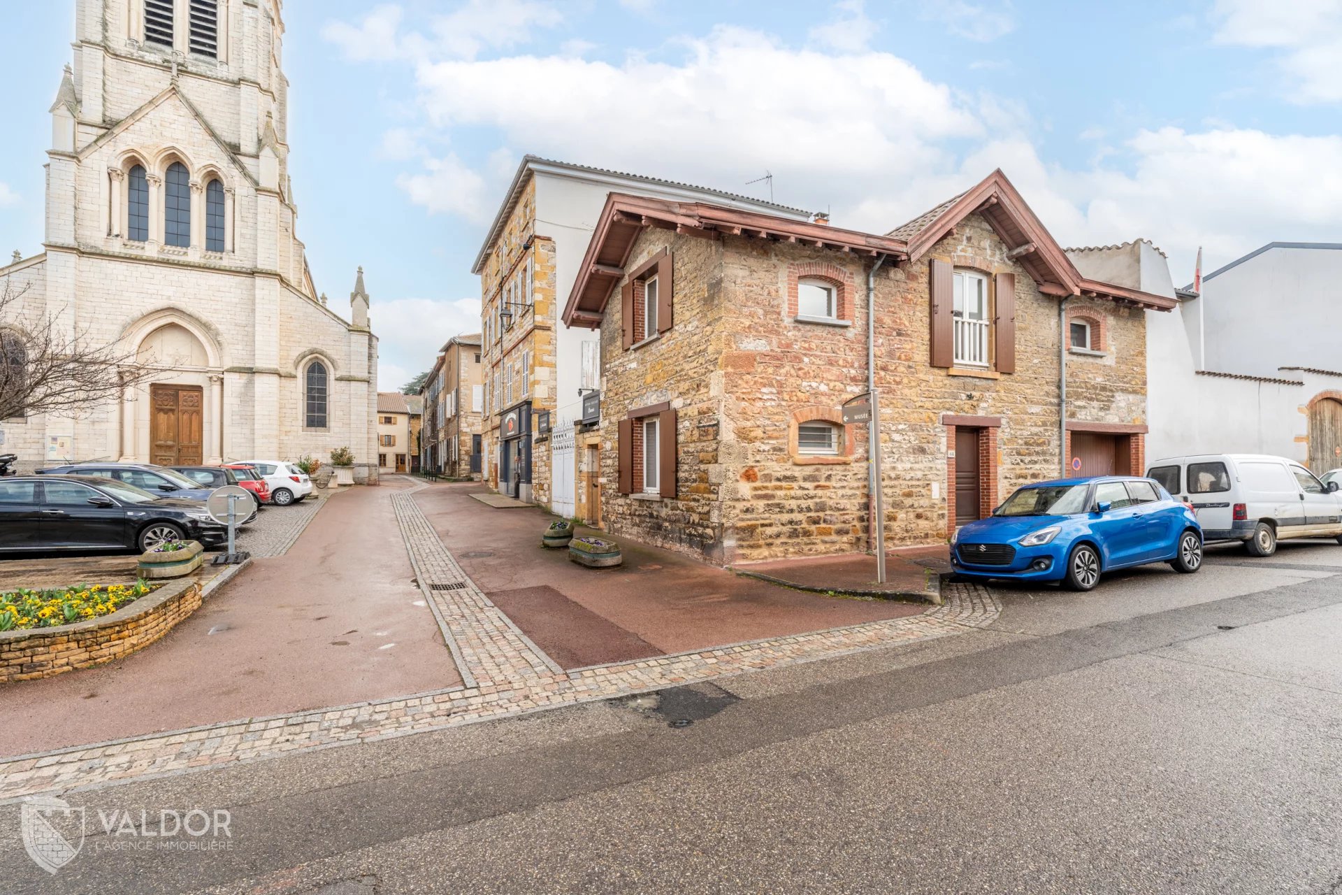 Maison de village de 84 m² avec garage