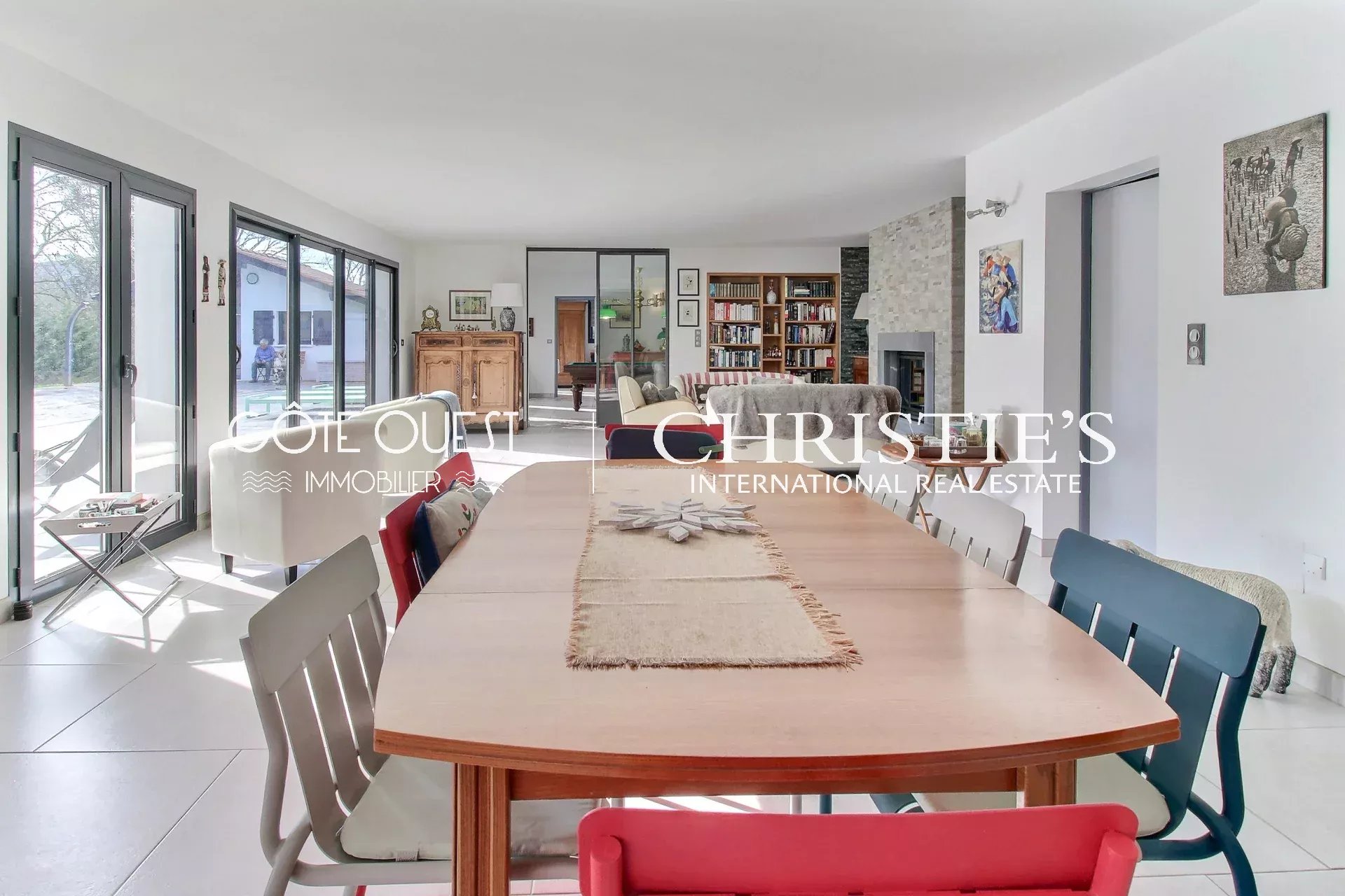 4 Bedroom Villa/Townhouse's Image 6