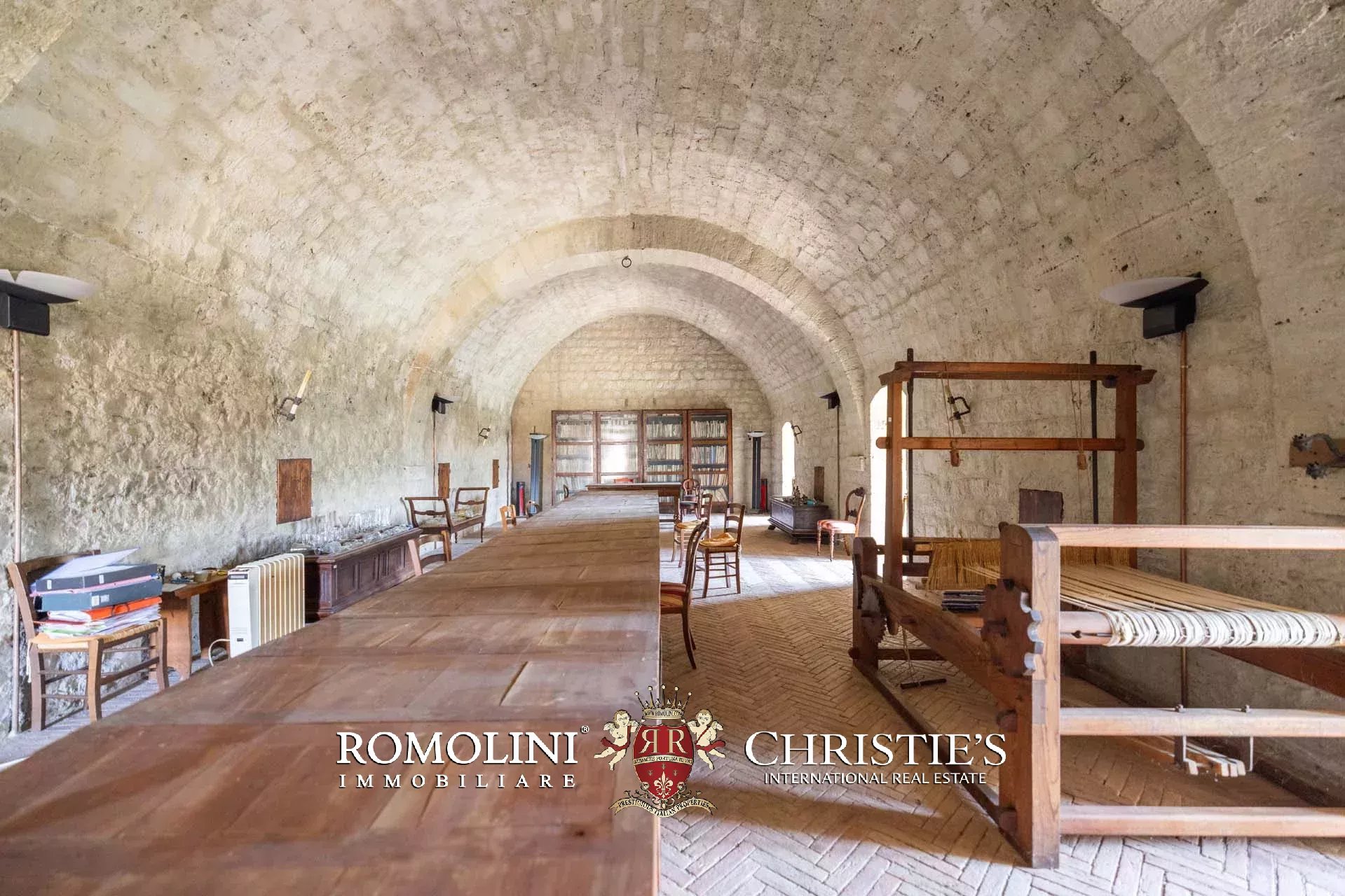 37 Bedroom Chateau's Image 20