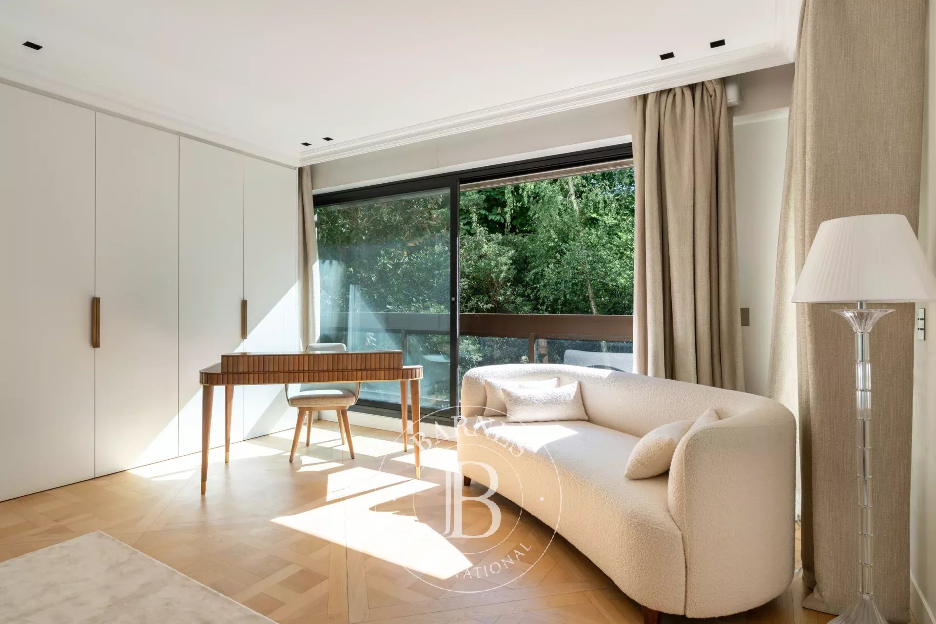 Neuilly-sur-Seine  - Appartement 6 Pi&egrave;ces 4 Chambres - picture 12