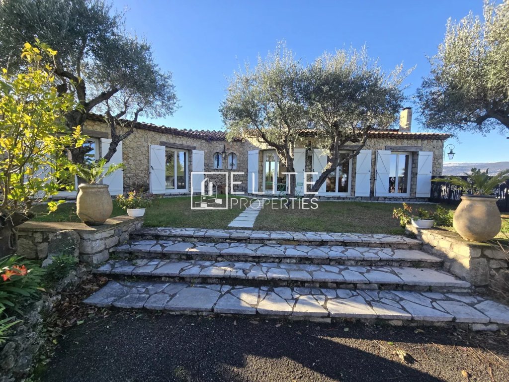 Villa for sale in Tanneron — 7 ROOMS VILLA WITH OPEN VIEW TANNERON