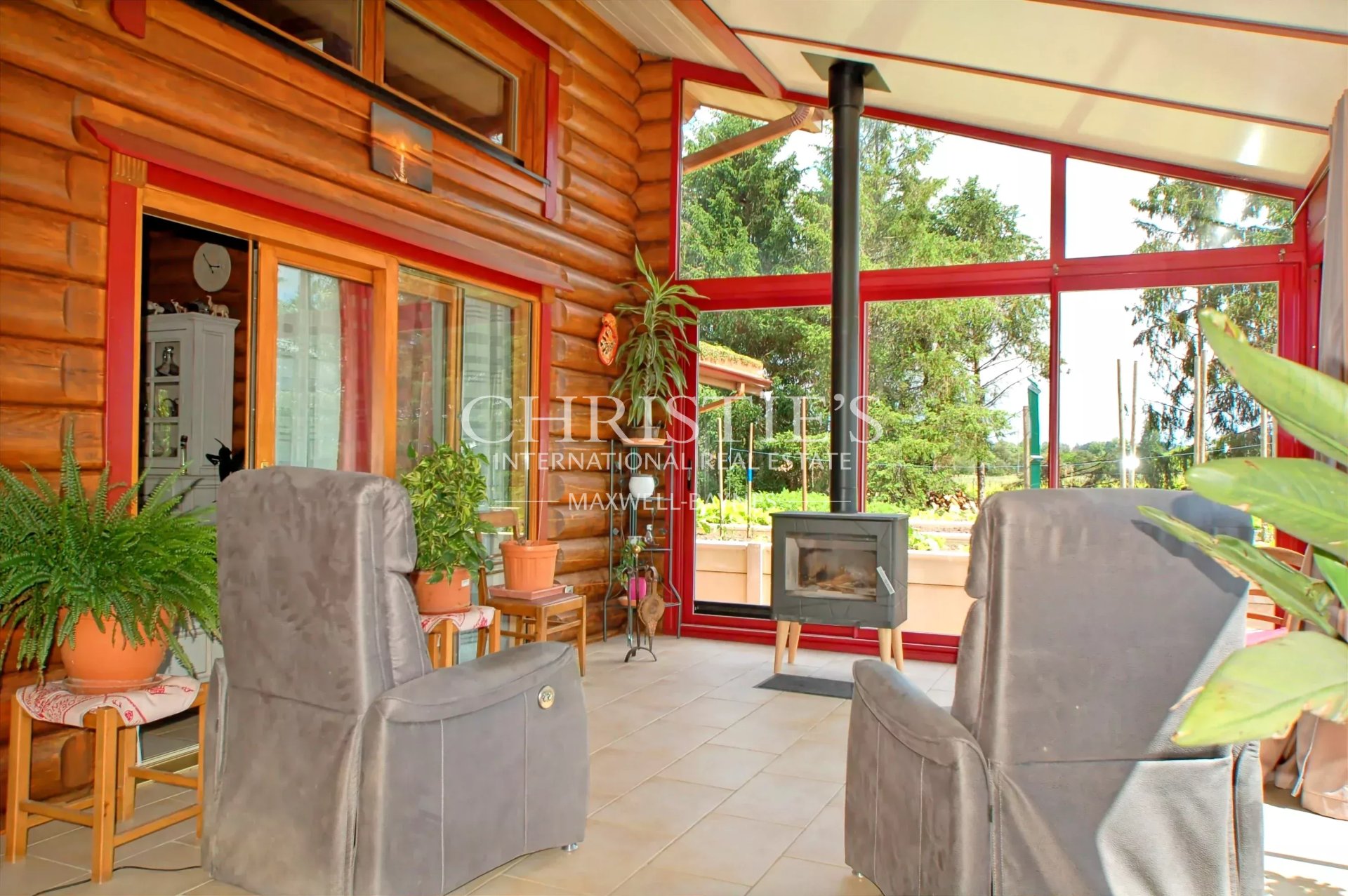 13 Bedroom Villa/Townhouse's Image 18
