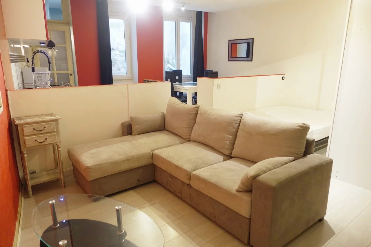 STUDIO MEUBLE DE 32,93 M² — photo 4